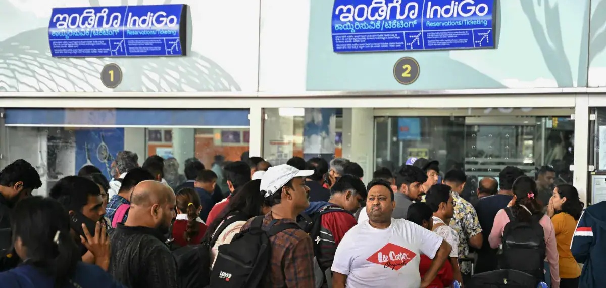 യാത്രക്കാർ പെരുവഴിയിലായതോടെ വിവാദവ്യവസ്ഥ പിൻവലിച്ച് ഡിജിസിഎ; വിമാന സർവീസുകൾ സാധാരണനിലയിലാകുമെന്ന് പ്രതീക്ഷ