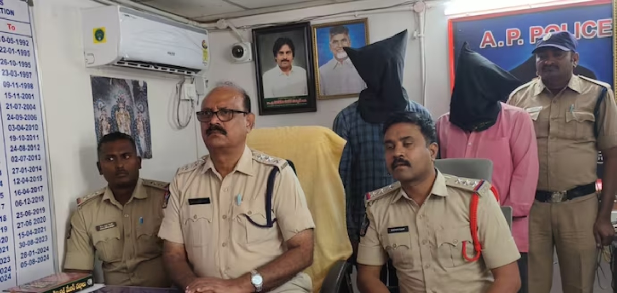 ബന്ധുവാണെന്ന് പറഞ്ഞ് 10-ാം ക്ലാസുകാരിയെ ഹോസ്റ്റലിൽ നിന്ന് വിളിച്ചിറക്കി; പിന്നാലെ പീഡനം; മൂന്ന് പേർ അറസ്റ്റിൽ