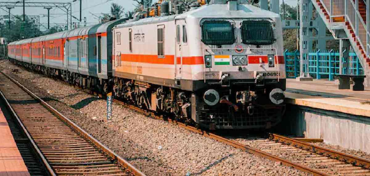 ട്രെയിൻ യാത്രയിൽ ലോവർ ബർത്ത് തന്നെ വേണമെന്ന് നിർബന്ധമുണ്ടോ? നിയമങ്ങൾ കൂടുതൽ കർശനമാക്കി റെയിൽവേ