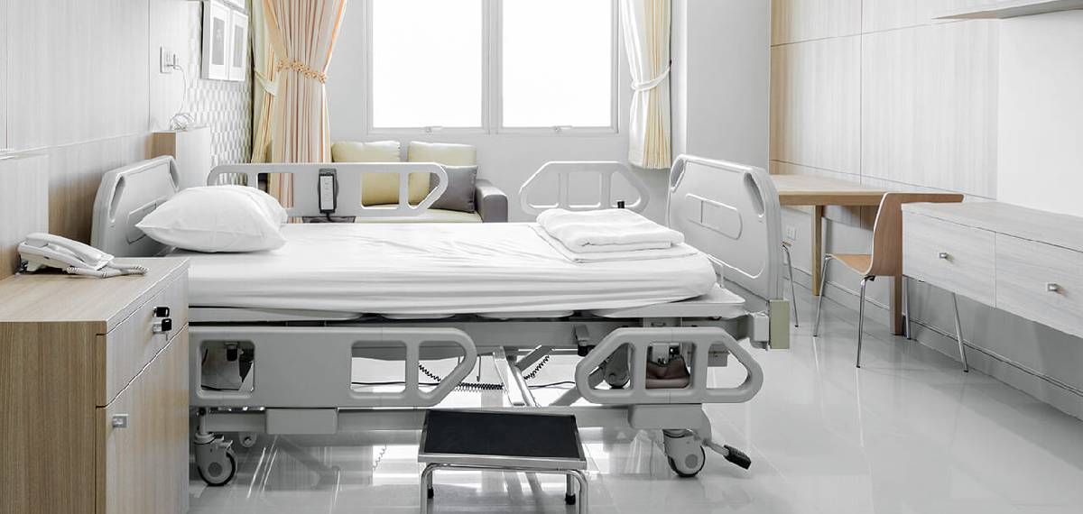 ജ്യൂസെന്ന് തെറ്റിദ്ധരിച്ച് കുളമ്പ് രോഗത്തിനുള്ള മരുന്ന് കഴിച്ചു; ആലത്തൂരിൽ രണ്ട് കുട്ടികൾ ആശുപത്രിയിൽ