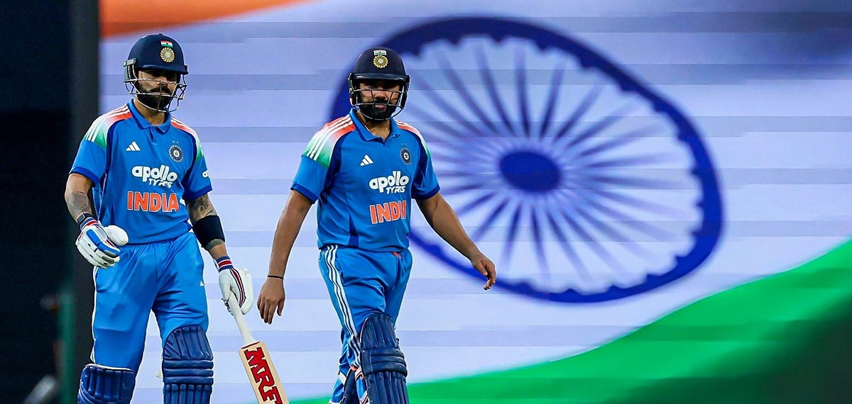 രോ-കോ ഈസ് ബാക്ക്!; രോഹിത്തിന് പിന്നാലെ കോഹ്ലിക്കും ഫിഫ്റ്റി