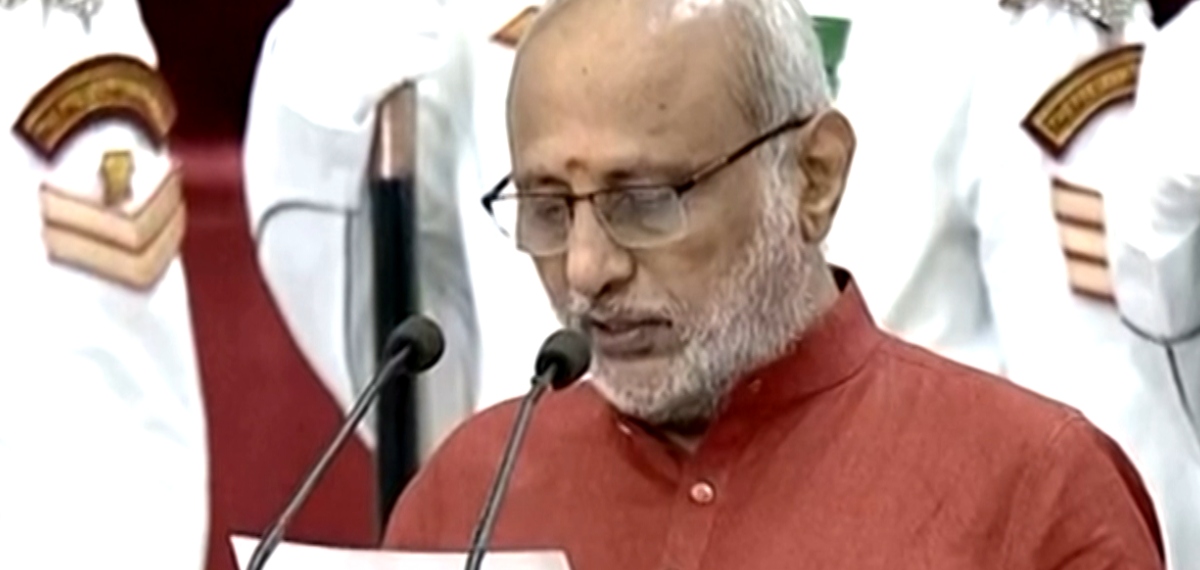 ഉപരാഷ്ട്രപതിയായി സി പി രാധാകൃഷ്ണൻ സത്യപ്രതിജ്ഞ ചെയ്തു;  രാഹുൽ ഗാന്ധി പങ്കെടുത്തില്ല