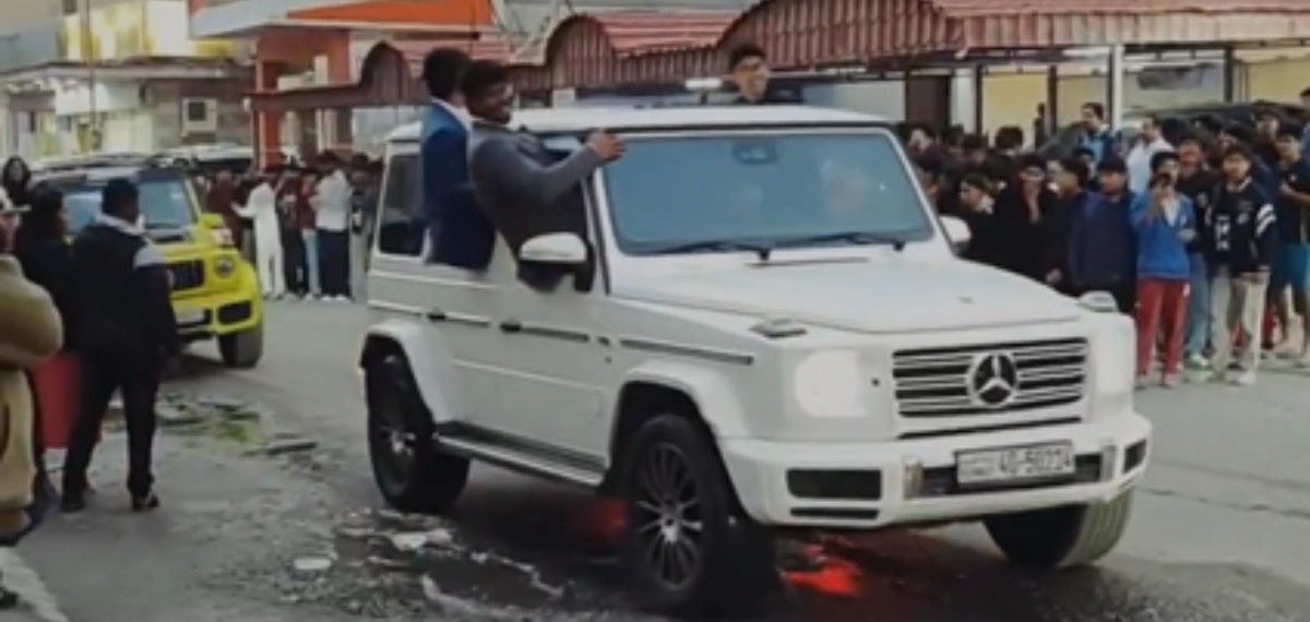 ആഡംബര കാറുകളില്‍ അഭ്യാസ പ്രകടനം; വിദ്യാര്‍ത്ഥികളും ഡ്രൈവര്‍മാരും കുവൈത്തിൽ അറസ്റ്റിൽ