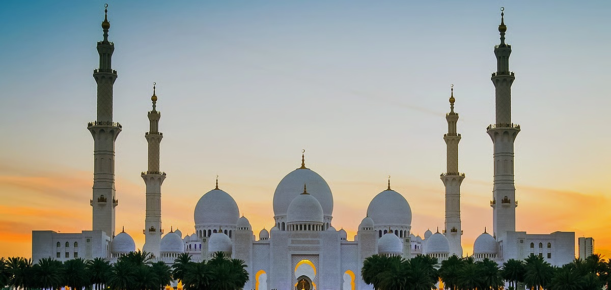 യുഎഇയിൽ വെള്ളിയാഴ്ച പ്രാർത്ഥനാ സമയത്തിൽ മാറ്റം വരുന്നു; അടുത്ത വർഷം മുതൽ പുതിയ ക്രമം