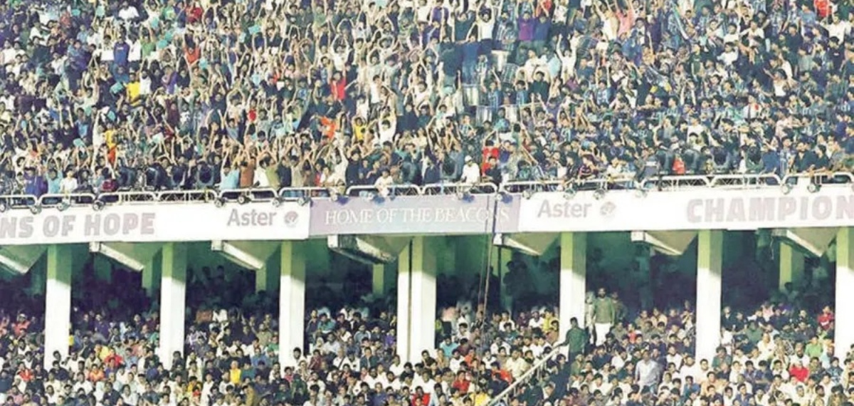 ISL ഇല്ലെങ്കിലെന്താ?; മലയാളികൾക്ക് SLK ഉണ്ടല്ലോ!; മലപ്പുറം-കാലിക്കറ്റ് മത്സരം കാണാനെത്തിയത് 34000 പേർ