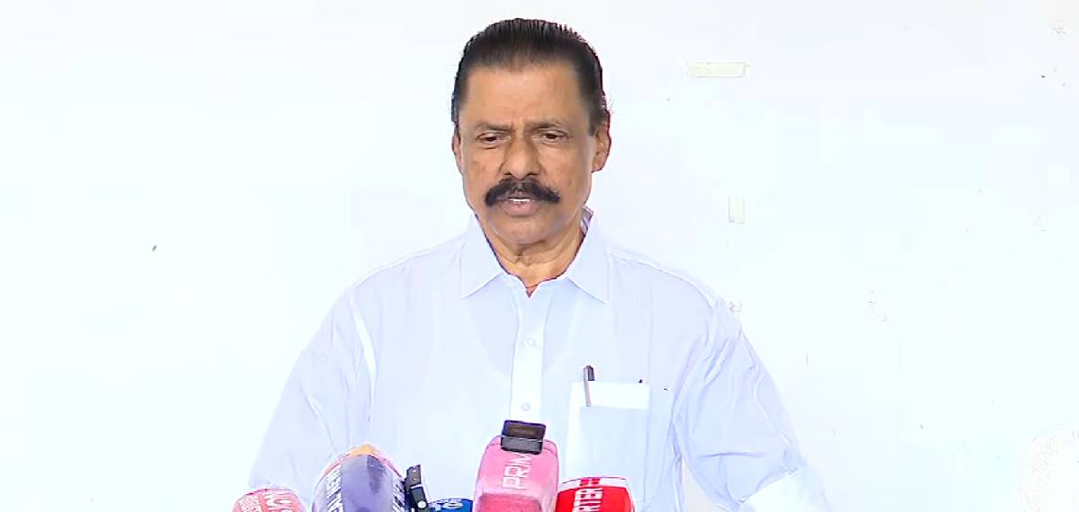 യുഡിഎഫ് വേട്ടക്കാര്ക്കൊപ്പം, ജീര്ണിച്ച നിലപാട്; കോണ്ഗ്രസിനെ വിമര്ശിച്ച് എം വി ഗോവിന്ദന്