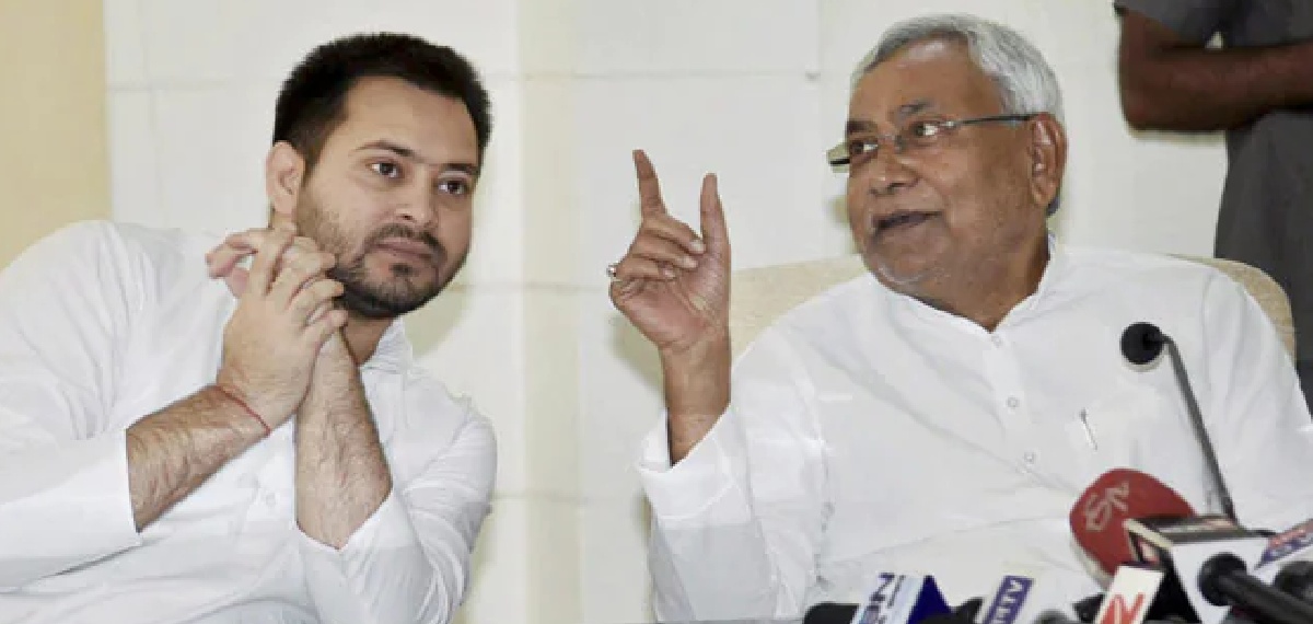Nitish Kumar attended an iftar party held by Tejashwi Yadav at his home