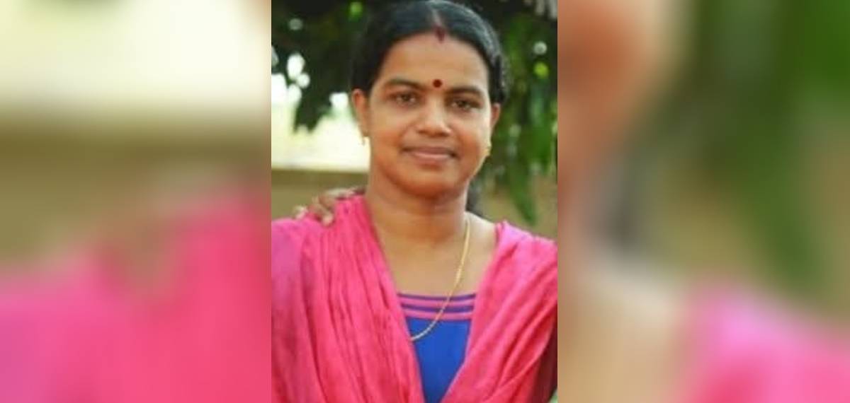 മകളെ യാത്രയാക്കാനെത്തി: കൊട്ടാരക്കരയില്‍ ട്രെയിന്‍ തട്ടി വീട്ടമ്മയ്ക്ക് ദാരുണാന്ത്യം