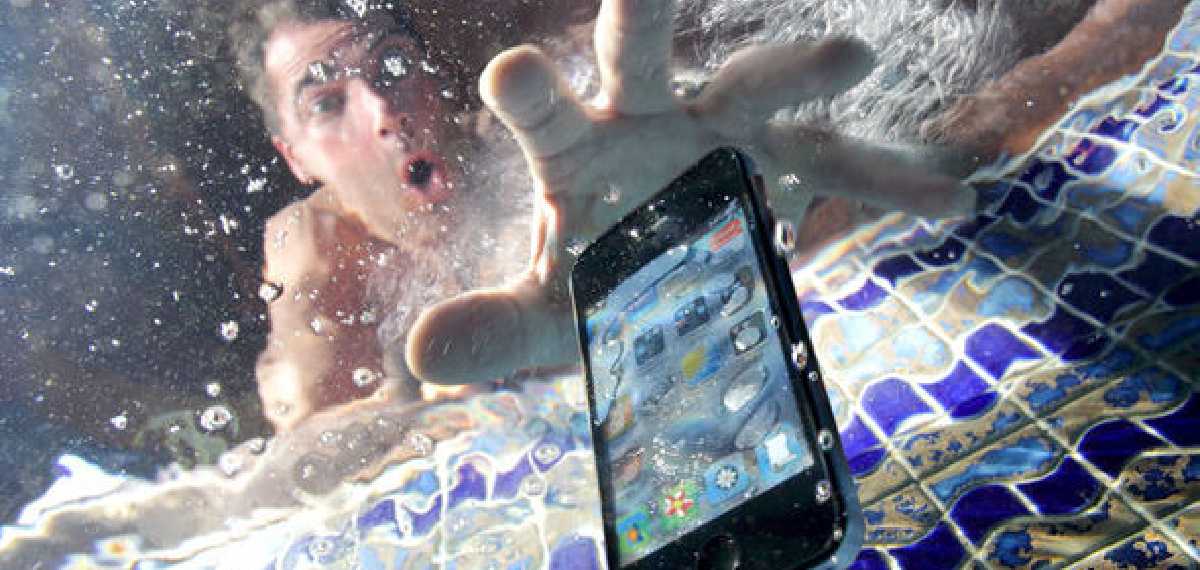 water in mobile phone