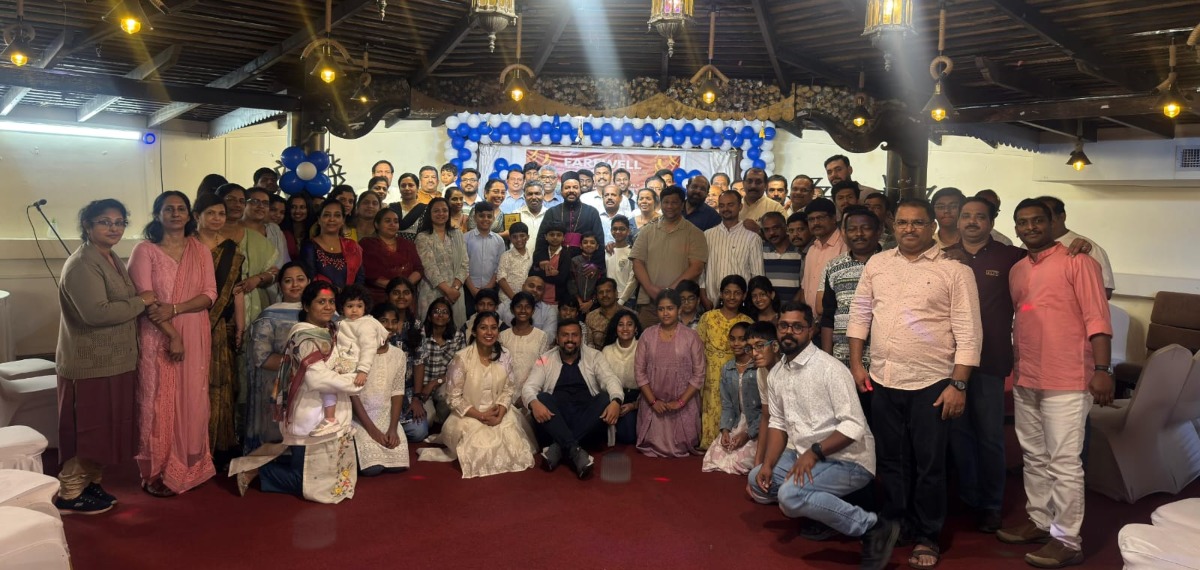 പ്രവാസത്തിന് ശേഷം നാട്ടിലേക്കു മടങ്ങുന്ന സെന്റ്. പീറ്റേഴ്സ് യാക്കോബായ ഇടവക അംഗങ്ങൾക്ക് യാത്രയയപ്പ്