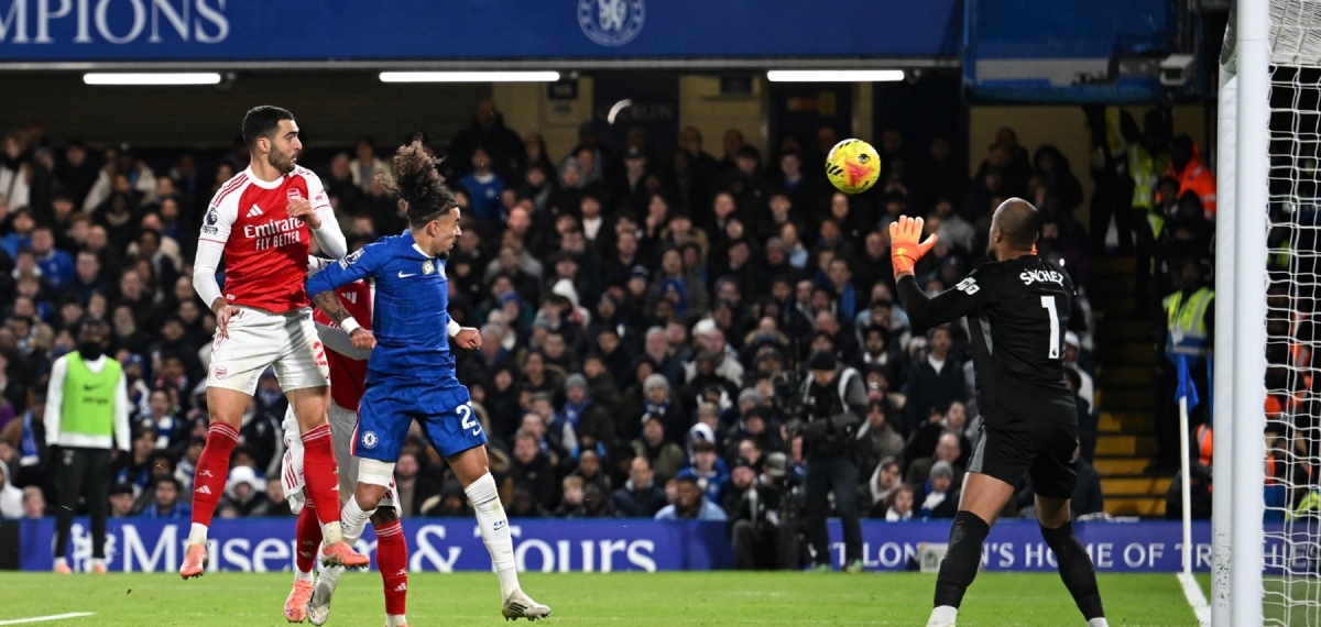 പത്ത് പേരുമായി പൊരുതിയ ചെല്‍സിയെ കീഴടക്കാനായില്ല; ലണ്ടന്‍ ഡെർബിയില്‍ സമനില വഴങ്ങി ആഴ്‌സണല്‍