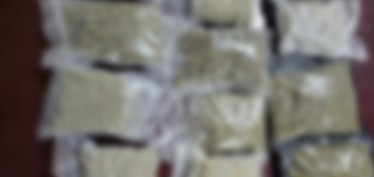 കരിപ്പൂർ വിമാനത്താവളത്തിൽ വൻ ലഹരി വേട്ട; 3.98 കോടി രൂപയുടെ ഹൈബ്രിഡ് കഞ്ചാവുമായി യാത്രക്കാരൻ പിടിയിൽ