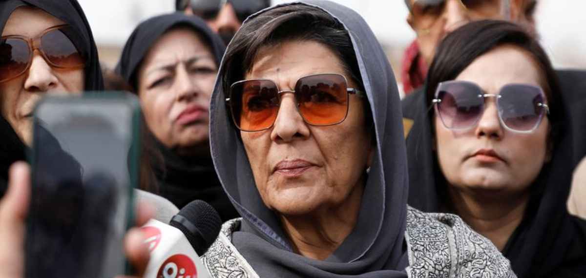 ഇമ്രാൻ ഖാനെ കാണാൻ കുടുംബത്തിന് അനുമതി! സഹോദരിമാരെ പൊലീസ് ക്രൂരമായി ഉപദ്രവിച്ചെന്ന് റിപ്പോർട്ട്