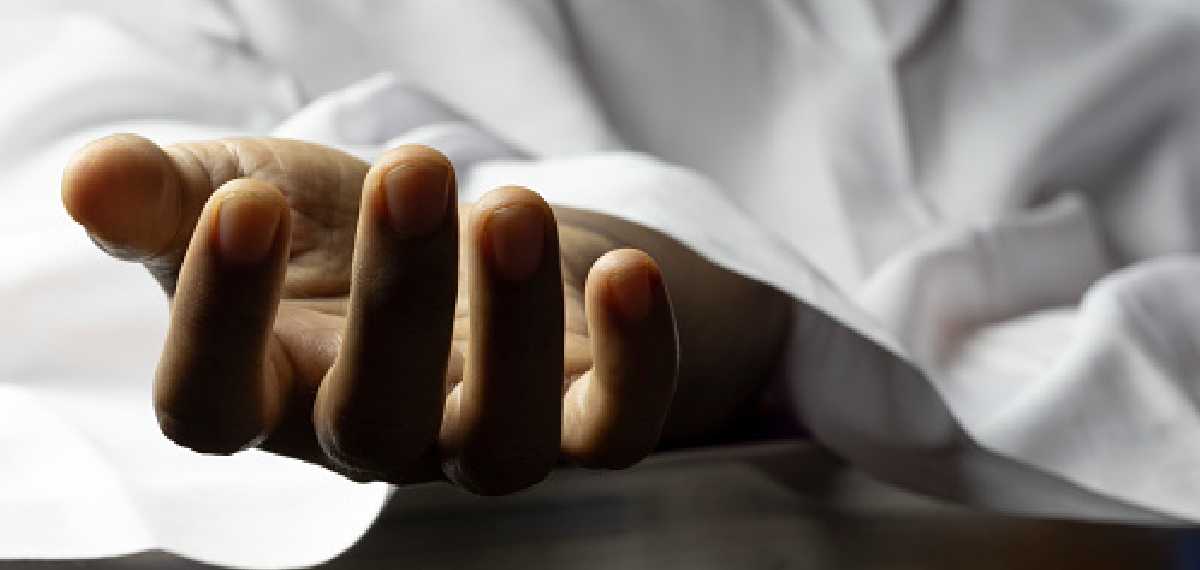 കണ്ണൂരില് വോട്ട് ചെയ്യാനെത്തിയ യുവാവ് കുഴഞ്ഞുവീണ് മരിച്ചു