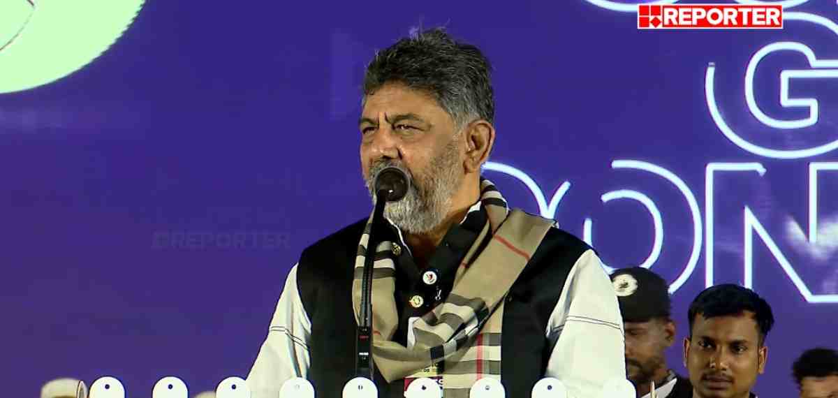 'എല്ലാ പരിപാടികളും ഒഴിവാക്കി സമസ്ത വേദിയിൽ എത്തണമെന്ന് കെ സി പറഞ്ഞു; സമസ്തയുടേത് സാമൂഹിക പ്രസക്തിയുള്ള ഇടപെടൽ'