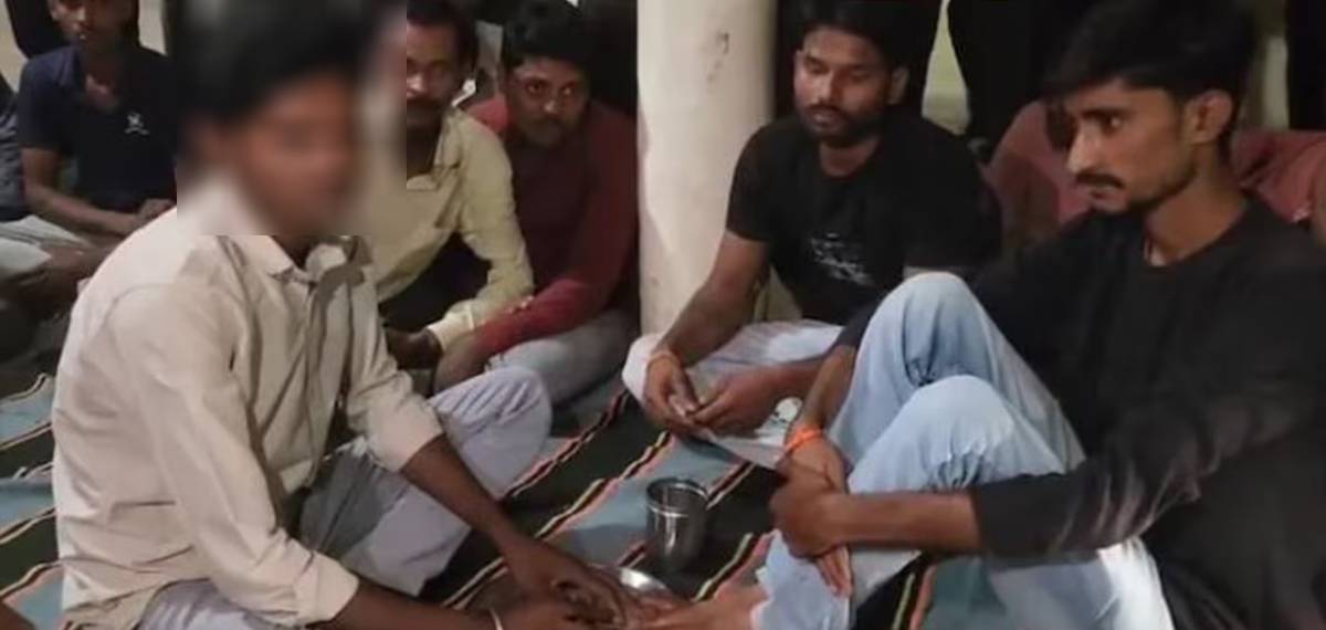 മദ്യം വിറ്റയാളുടെ വ്യാജ എഐ ചിത്രം പ്രചരിപ്പിച്ചതിന് ബ്രാഹ്മണ യുവാവിന്‍റെ കാൽ കഴുകിയ വെള്ളം കുടിപ്പിച്ചു