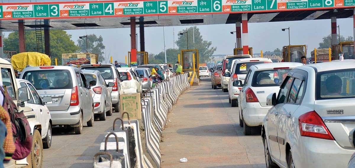 രാജ്യത്തെ ദേശീയപാതകളിലെ ടോൾ പ്ലാസകളില്‍ ഏപ്രില്‍ ഒന്ന് മുതല്‍ കാശെടുക്കില്ല; ഫാസ്ടാഗോ യുപിഐ വഴിയോ മാത്രം ടോള്‍