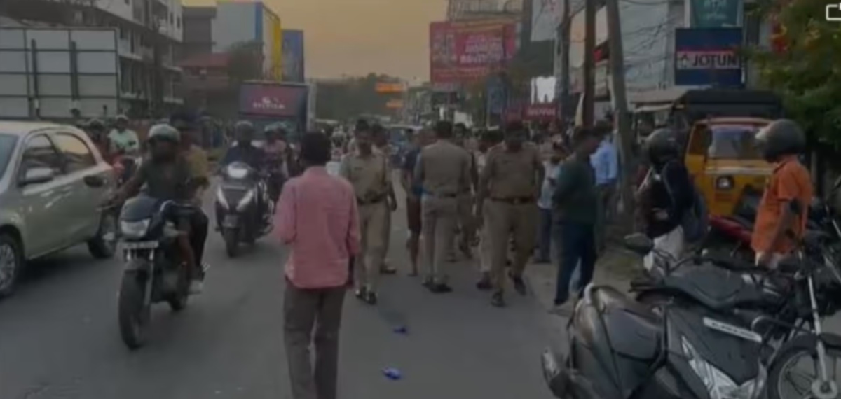 ടോറസ് ലോറി ഇടിച്ച് അപകടം; പാലക്കാട് കെഎസ്എഫ്ഇ ജീവനക്കാരിക്ക് ദാരുണാന്ത്യം