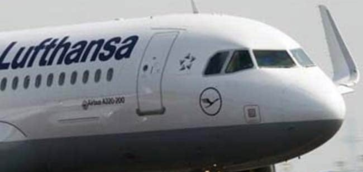 വിമാനയാത്രയ്ക്കിടെ രണ്ട് കൗമാരക്കാരെ കുത്തിപ്പരിക്കേല്പ്പിച്ചു;ഇന്ത്യന് യുവാവ് അമേരിക്കയിൽ അറസ്റ്റിൽ