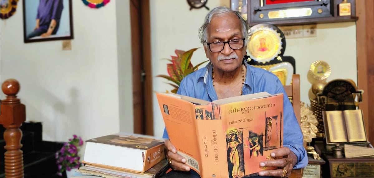 'ഭൂമിയിൽ എന്താണ് വിലയ്ക്കു വാങ്ങാനാവാത്തത്; സത്യം,നീതി,നന്മ എല്ലാം മഹദ്‌വചനങ്ങളിൽ ഉറങ്ങുന്നു';ശ്രീകുമാരൻ തമ്പി