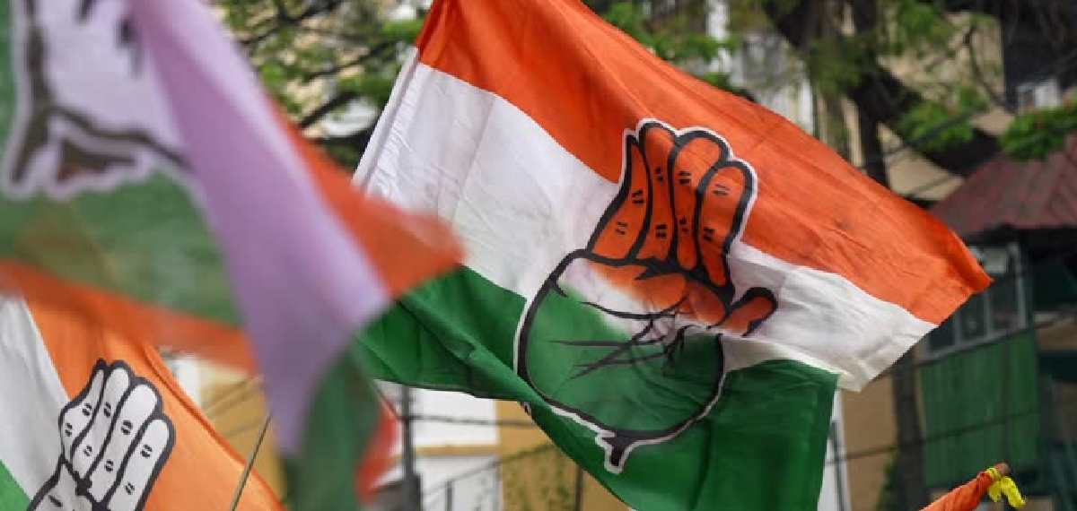 മറ്റത്തൂർ കൂറുമാറ്റം: പാർട്ടിയെ നാണംകെടുത്തിയവരെ തിരിച്ചെടുത്താൽ അംഗീകരിക്കില്ലെന്ന് ബ്ലോക്ക് ഭാരവാഹികൾ