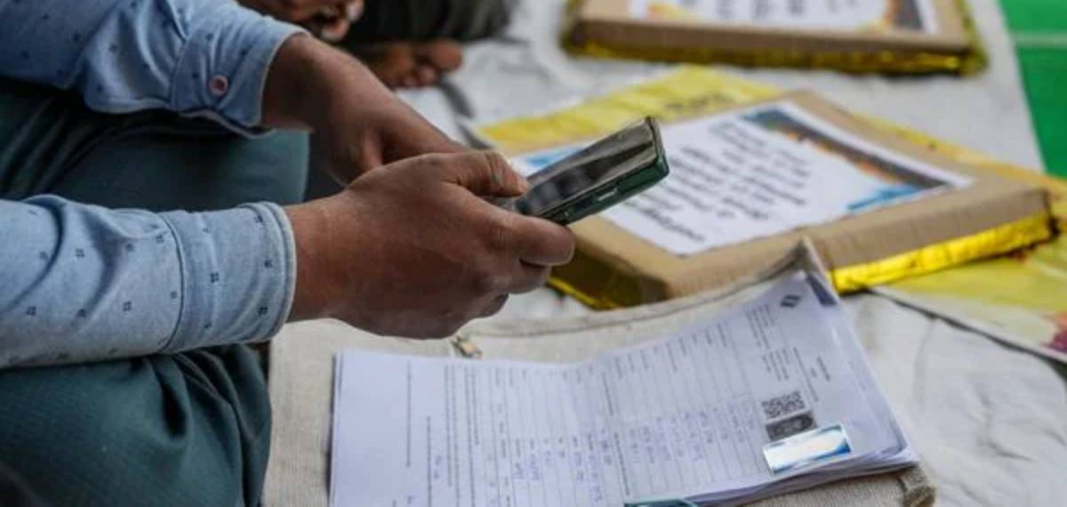 രാത്രി വൈകിയും എസ്ഐആർ ജോലി, ചായ ചോദിച്ചു പിന്നാലെ കുഴഞ്ഞുവീണ് ബിഎല്‍ഒ; മരണം സമ്മർദം കാരണമെന്ന് കുടുംബം