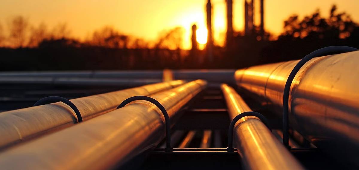 The Iraq-Oman oil pipeline agreement represents a strategic partnership between Baghdad and Muscat aimed at creating a new export route for Iraqi crude oil. This preliminary agreement, reached in early 2025, outlines plans to construct a pipeline connecting Iraq's southern oil fields in Basra to Oman's rapidly developing port at Duqm.