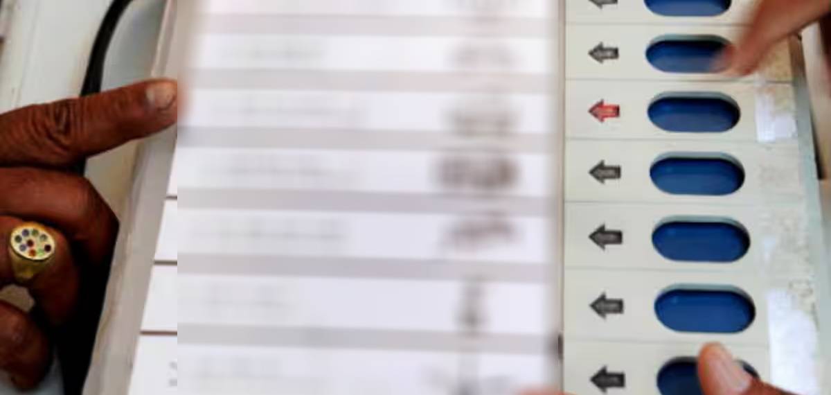 എൽഡിഎഫിന് വോട്ട് ചെയ്യുമ്പോൾ ബിജെപി ചിഹ്നത്തിന് നേരെ ലൈറ്റ് തെളിഞ്ഞു: തിരുവനന്തപുരത്ത് അട്ടിമറിയെന്ന് പരാതി