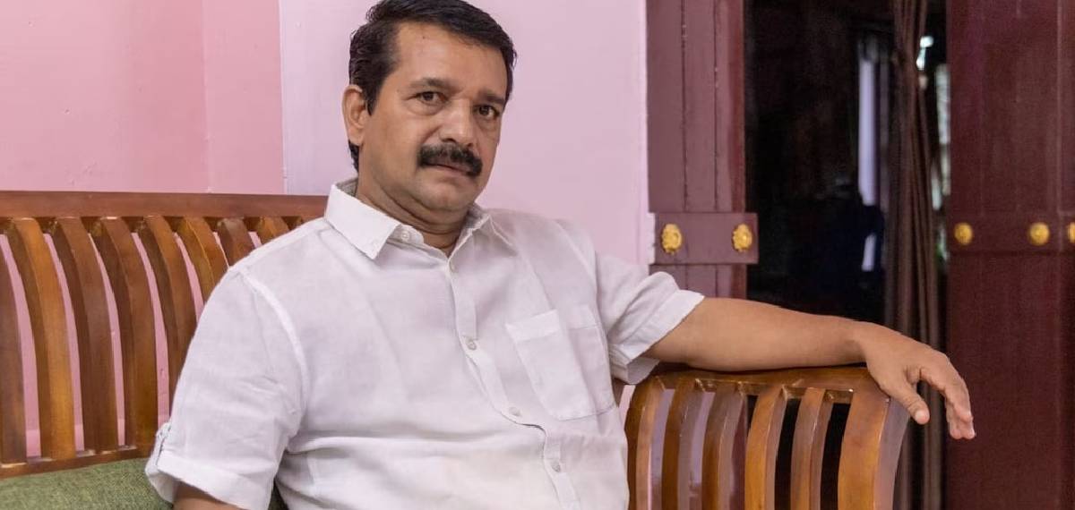 എ സുരേഷ് മലമ്പുഴയില്‍ UDF സ്വതന്ത്രനായി മത്സരിച്ചേക്കും; സതീശന്‍ നയിക്കുന്ന 'പുതുയുഗയാത്ര'യില്‍ പങ്കെടുക്കും