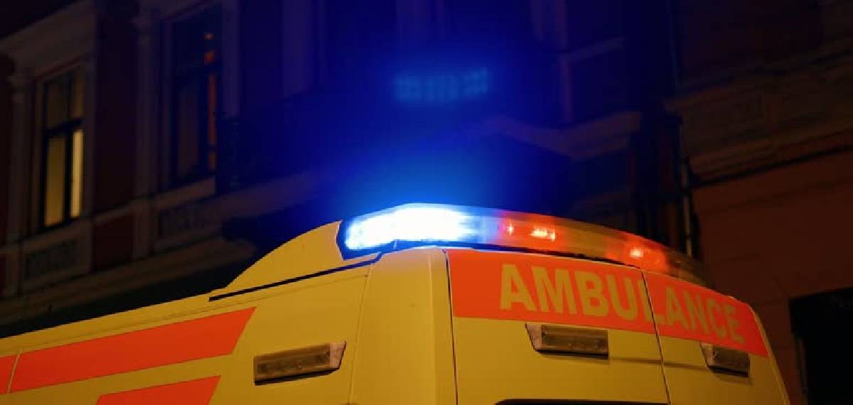 കണ്ണൂരിൽ പ്ലസ് ടു വിദ്യാർത്ഥിനി സ്കൂൾ കെട്ടിടത്തിൽനിന്ന് താഴേക്ക് ചാടി; കുട്ടി വെന്‍റിലേറ്ററിൽ