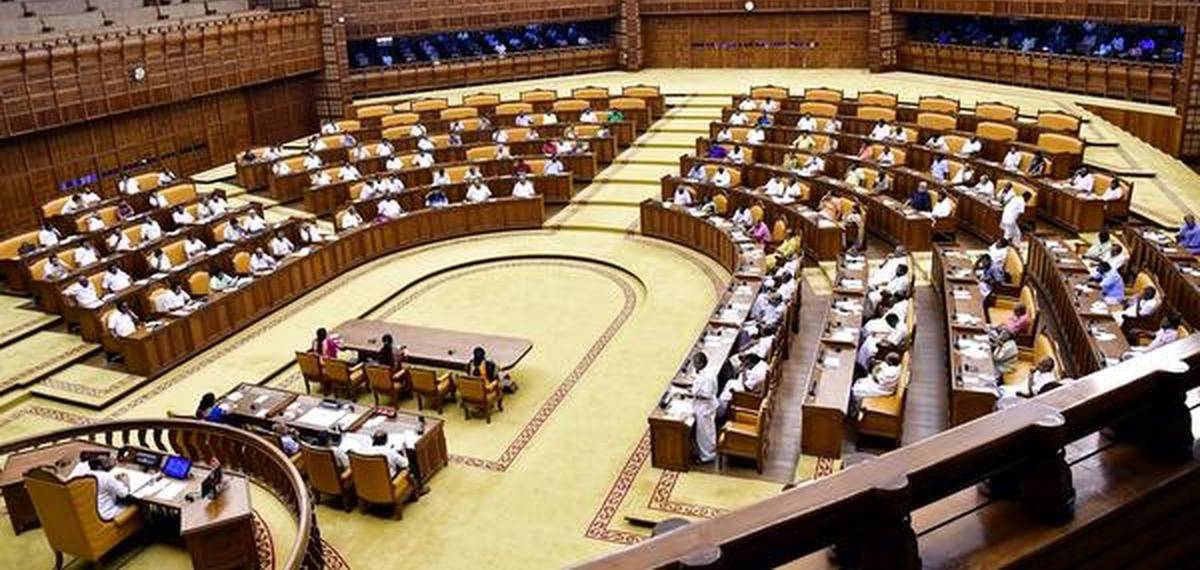 'ചട്ടവിരുദ്ധം'; അവധിദിനത്തിലെ പ്രത്യേക നിയമസഭാ സമ്മേളനത്തിനെതിരെ കോൺഗ്രസ്, സ്പീക്കർക്ക് കത്ത് നൽകി