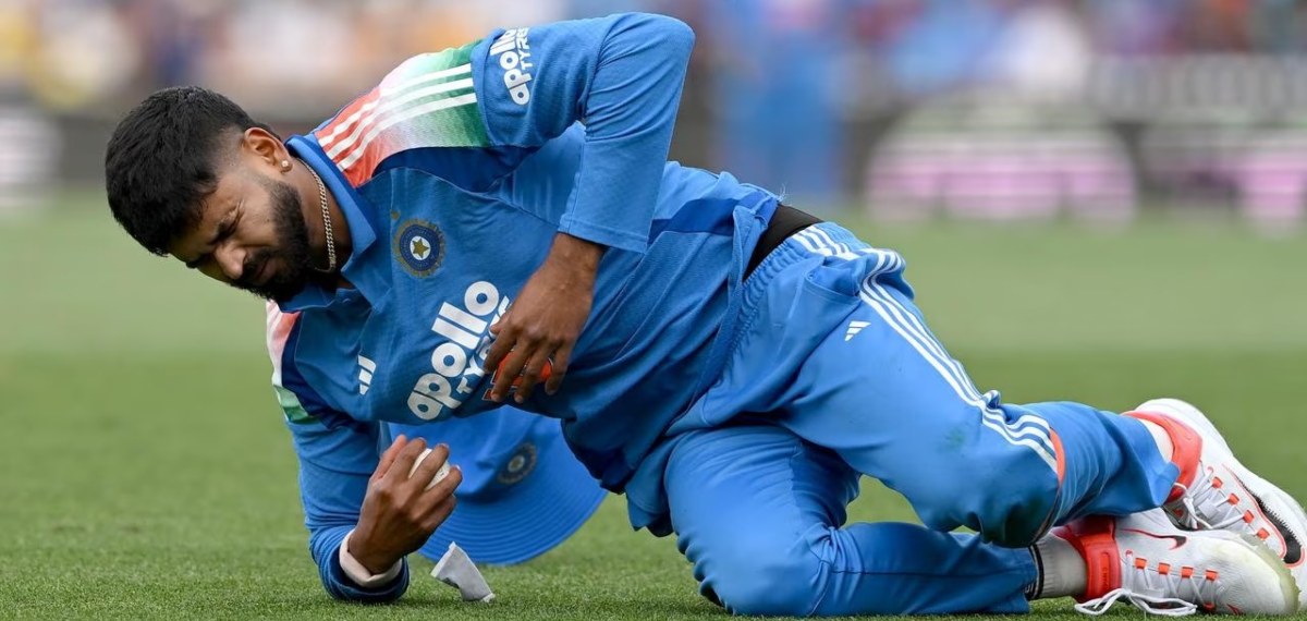ഡ്രെസിങ് റൂമിലെത്തിയതും ശ്രേയസ് ബോധംകെട്ട് വീണു; പരിക്കിനെ കുറിച്ച് ഞെട്ടിക്കുന്ന വിവരങ്ങള് പുറത്ത്