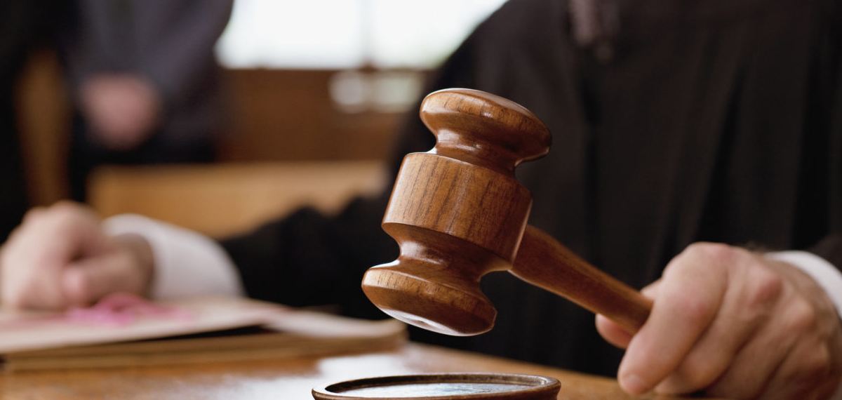 കൊച്ചിയില്‍ ഭാര്യയുടെയും സുഹൃത്തിൻ്റെയും വ്യാജപീഡനപരാതിയിൽ യുവാവ് ജയിലിൽ കഴിഞ്ഞത് 32 ദിവസം;കുറ്റവിമുക്തനാക്കി