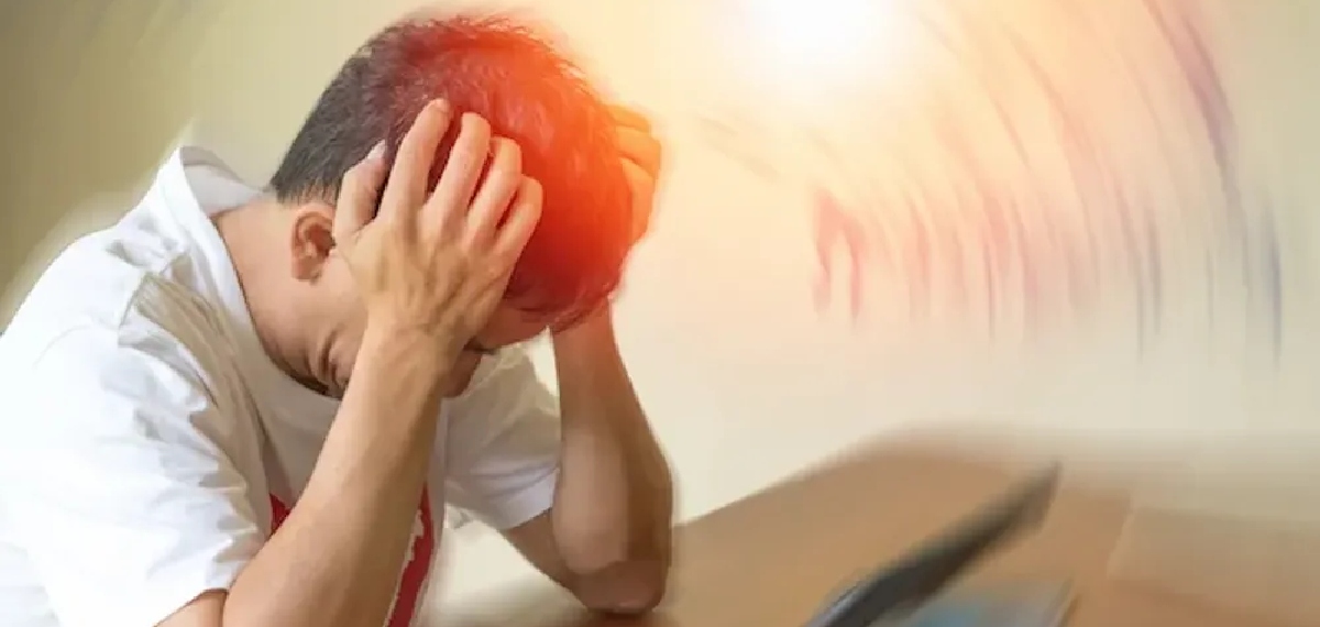 ശ്രദ്ധിക്കുക ഈ ലക്ഷണങ്ങള്‍ കണ്ടില്ലെന്ന് നടിക്കരുത്; സ്‌ട്രോക്കിന്റെ സൂചനയാവാം