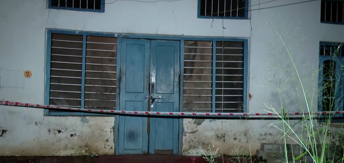 എറണാകുളത്ത് അടച്ചിട്ട വീട്ടിൽ യുവാവിൻ്റെ മൃതദേഹം; കൊലപാതകമെന്ന് സംശയം