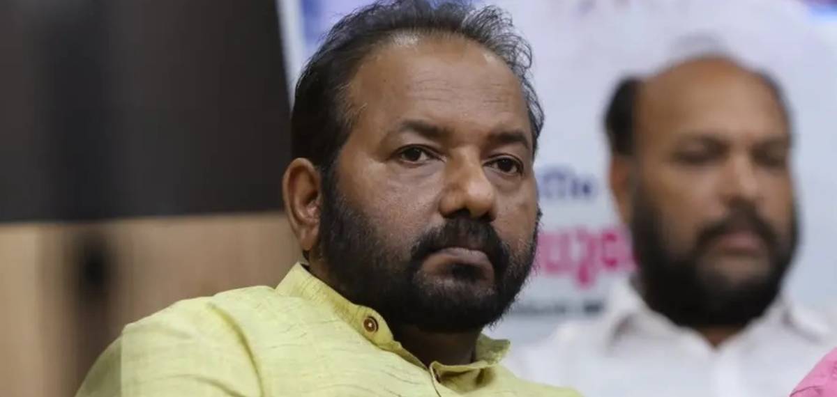 പെരിങ്ങമല സഹകരണ സംഘം തട്ടിപ്പ്; ബിജെപി നേതാവ് എസ് സുരേഷ് 43 ലക്ഷം രൂപ അടയ്ക്കണമെന്ന് സഹകരണ വകുപ്പ് ഉത്തരവ്