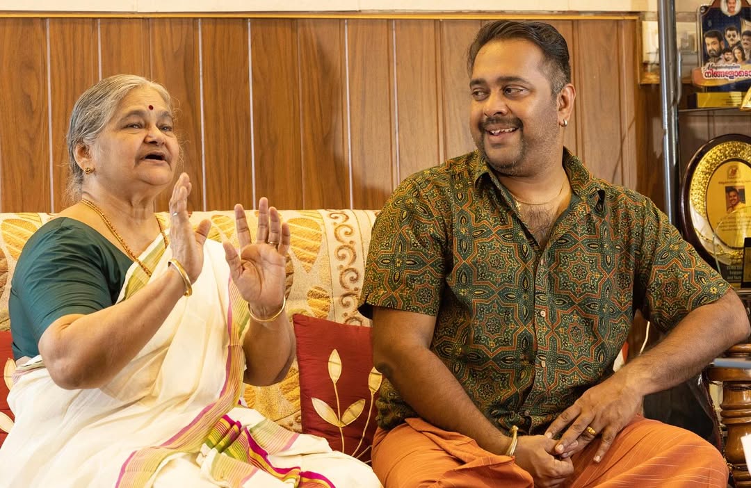 Biju Dhwanii Tharang with his mother