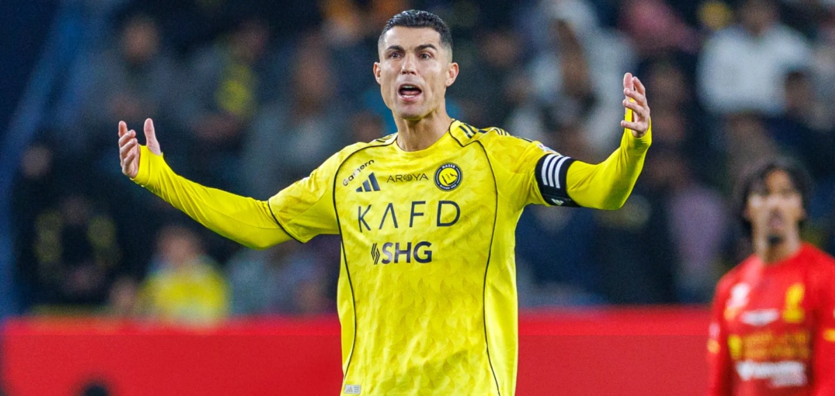 റഫറിക്കെതിരെ ആംഗ്യം; റൊണാൾഡോക്ക് മത്സര വിലക്ക് ! റിപ്പോർട്ട്