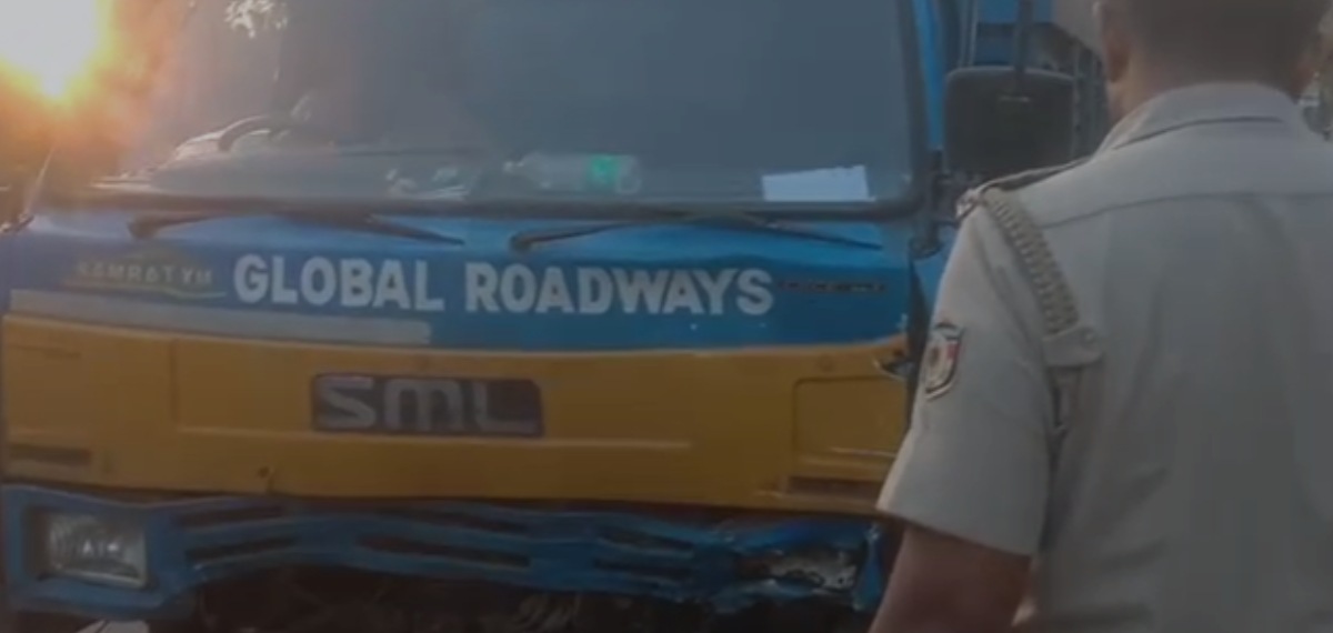 കൊയിലാണ്ടി ദേശീയപാതയില്‍ കാറും ലോറിയും കൂട്ടിയിടിച്ചുണ്ടായ അപകടം; ഗുരുതരമായി പരിക്കേറ്റ 55കാരി മരിച്ചു