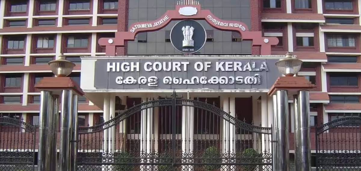 തദ്ദേശ തെരഞ്ഞെടുപ്പ്: 'പ്രശ്‌നബാധിത ബൂത്തുകളിൽ വെബ് കാസ്റ്റിംഗും അധികസുരക്ഷയും വേണം'; നിർദ്ദേശവുമായി ഹൈക്കോടതി