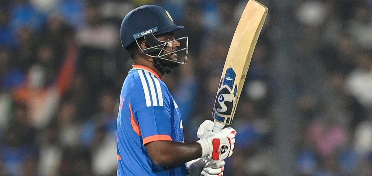 'സഞ്ജു.. എപ്പോഴും ഒരേ സ്പീഡിൽ വണ്ടി ഓടിക്കാൻ സാധിക്കില്ല'; ഉപദേശവുമായി മുൻ താരം