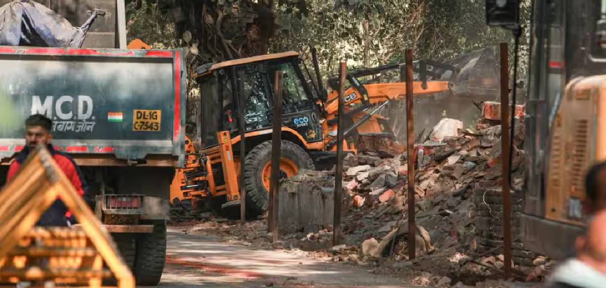 RSS മന്ദിരത്തിന്‍റെ പാർക്കിങ്ങിനായി ഡൽഹിയിൽ 1400 വർഷം പഴക്കമുള്ള ക്ഷേത്രം പൊളിച്ചെന്ന് റിപ്പോർട്ട്