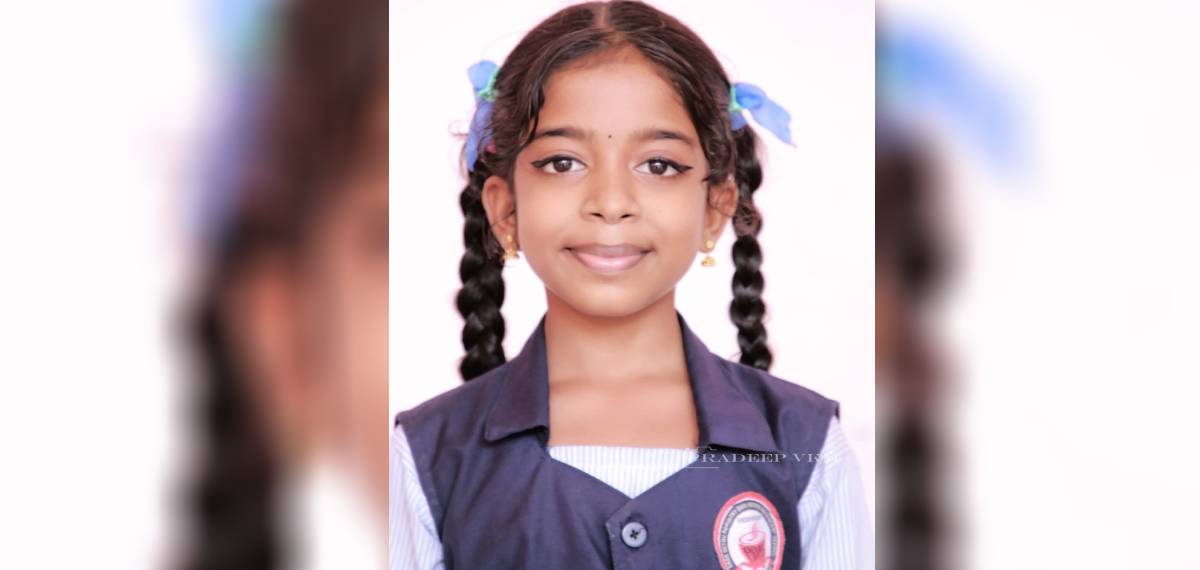 തെരുവുനായ കുറുകെ ചാടി ഓട്ടോറിക്ഷ മറിഞ്ഞു; ആറാംക്ലാസ് വിദ്യാര്‍ത്ഥിനിക്ക് ദാരുണാന്ത്യം
