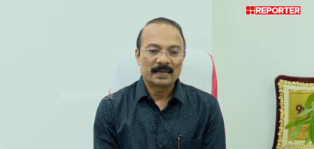 'മുഷ്ടി ചുരുട്ടി ശരണം വിളിച്ചതില്‍ ഖേദമുണ്ട്, മനഃപൂർവ്വം ചെയ്തതല്ല'; പി എസ് പ്രശാന്ത്