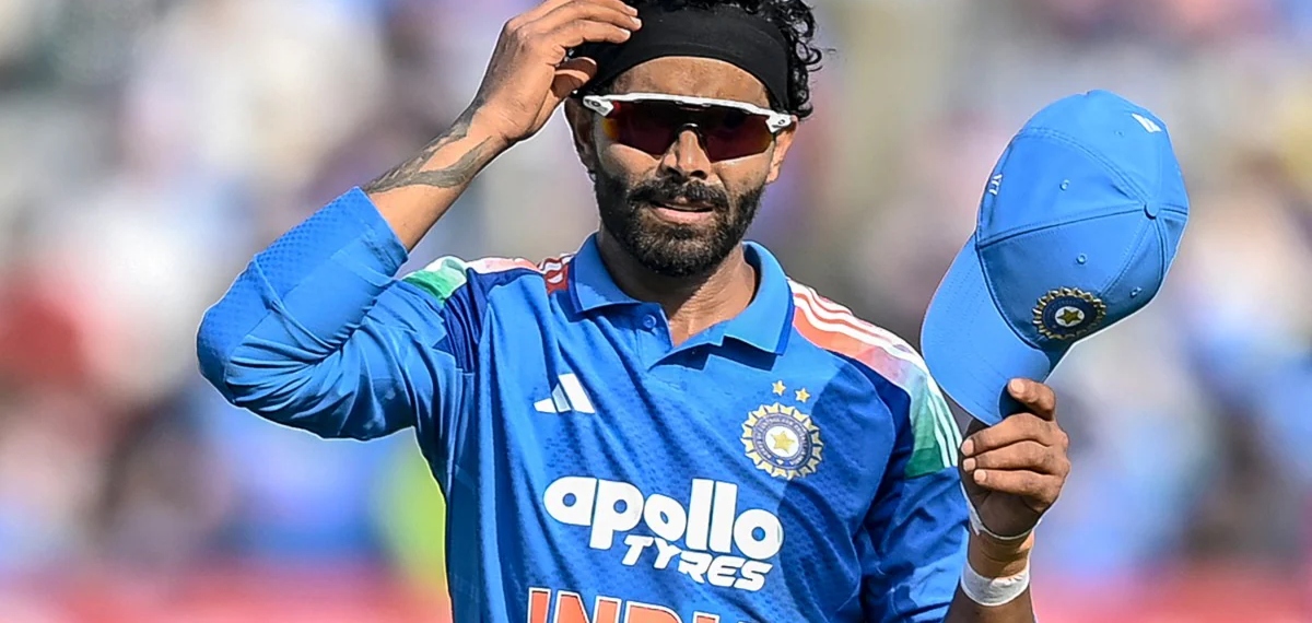 'സ്വയം ഇറങ്ങി പോകുന്നതാണ് നല്ലത്'; ജഡേജയോട് ഏകദിനത്തിൽ നിന്ന് വിരമിക്കാൻ ആവശ്യപ്പെട്ട് ആരാധകർ