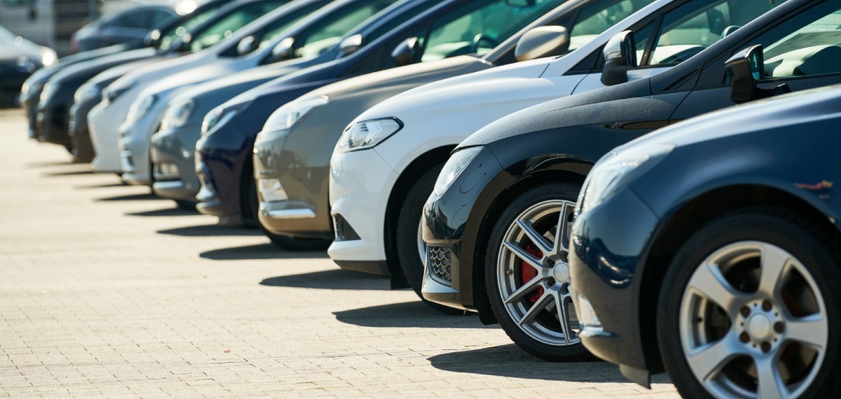 വാഹനങ്ങളും കെട്ടിടങ്ങളും സ്വന്തമാക്കാം; ഓൺലൈൻ ലേലം ഖത്തറിൽ നാളെ നടക്കും