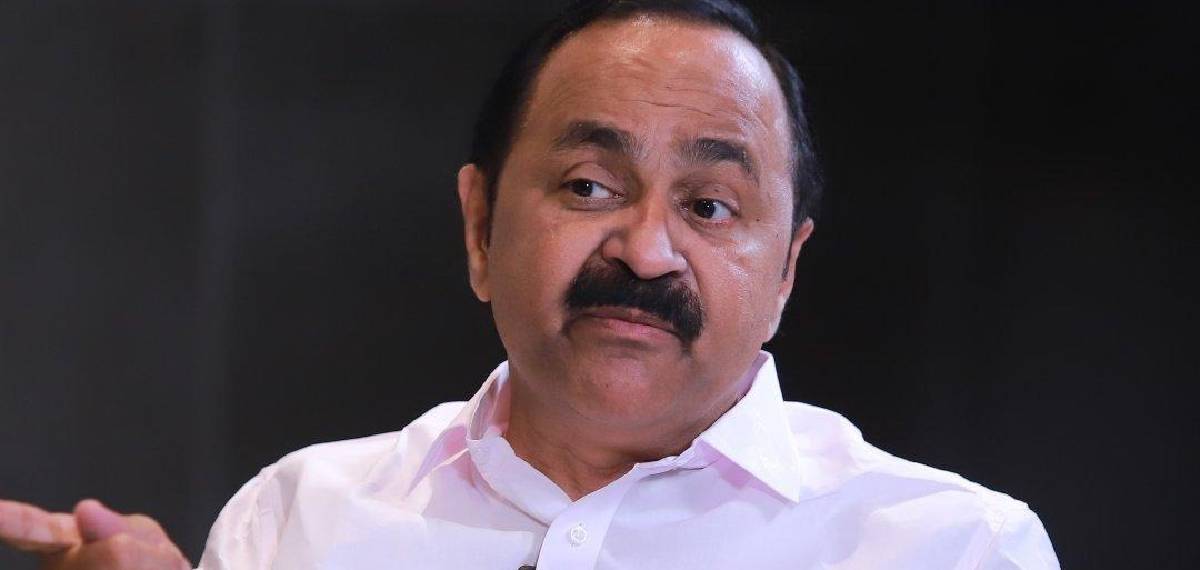 'വിരലിൽ എണ്ണാവുന്ന ദിവസം കൂടി കാത്തിരിക്കൂ, വിസ്മയം ഉണ്ടാകും';  വി ഡി സതീശൻ