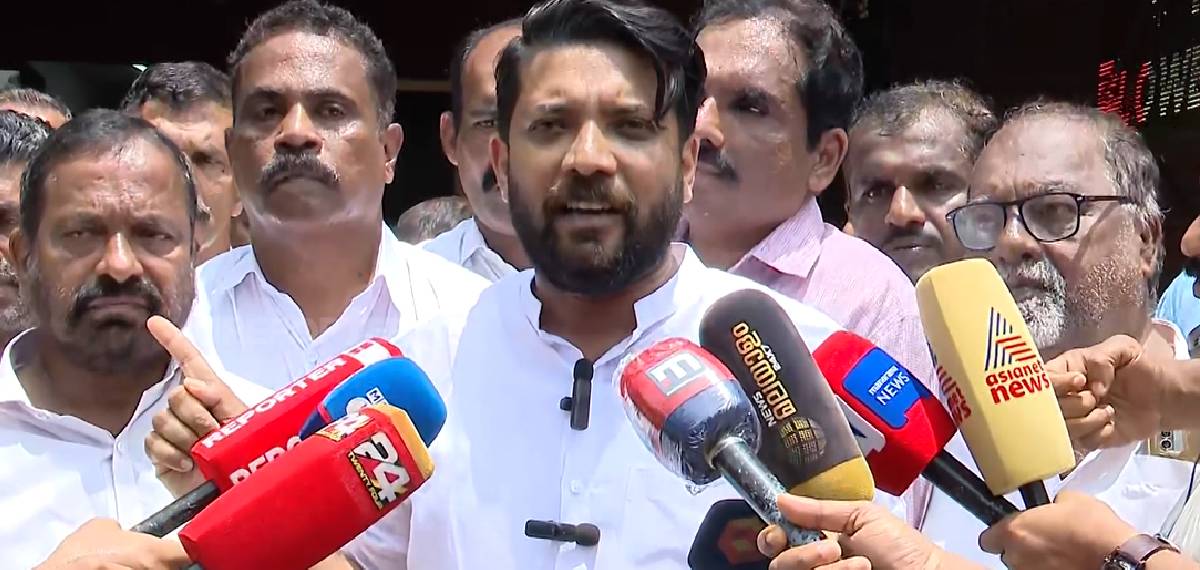 'മുഖ്യമന്ത്രി മുഖ്യ ഗുണ്ട, ആഭ്യന്തര വകുപ്പിനെ നയിക്കുന്നത് കൊടിസുനിമാര്‍'; വിമർശനവുമായി ഷാഫി പറമ്പിൽ