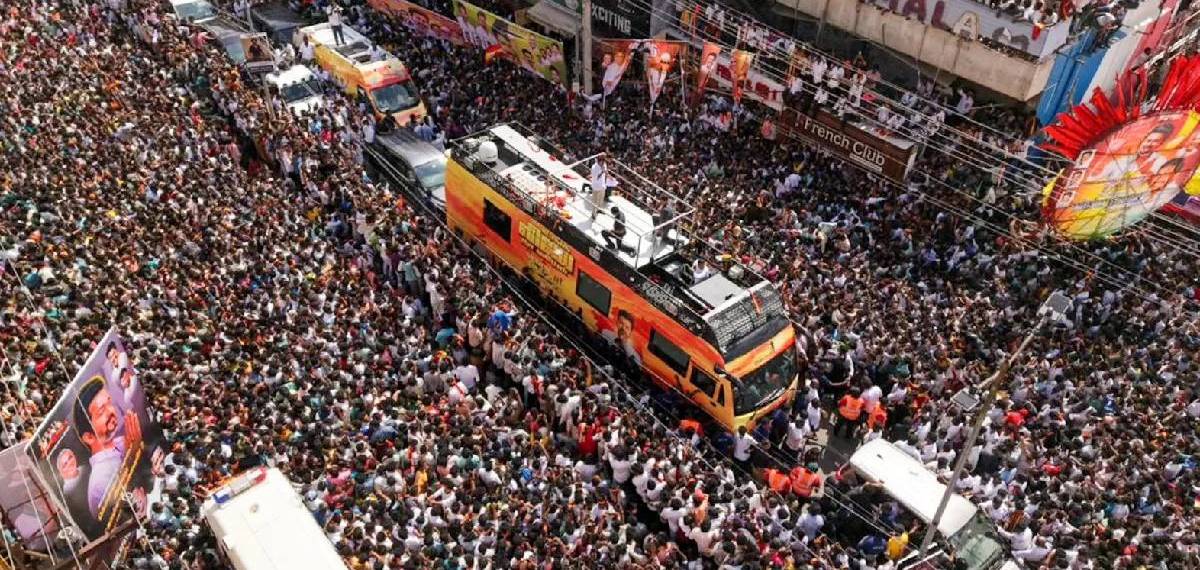 കരൂര്‍ ദുരന്തം; പ്രത്യേക അന്വേഷണ സംഘം സ്ഥലത്തെത്തി, ഫൊറന്‍സിക് വിദഗ്ധരും സംഘത്തില്‍