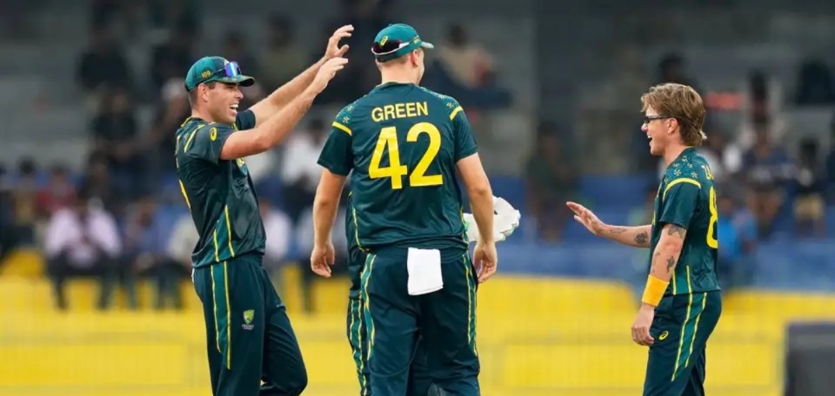 എല്ലീസിനും സാംപയ്ക്കും നാല് വിക്കറ്റ് വീതം; അയർലാൻഡിനെതിരെ ഓസീസിന് വിജയത്തുടക്കം